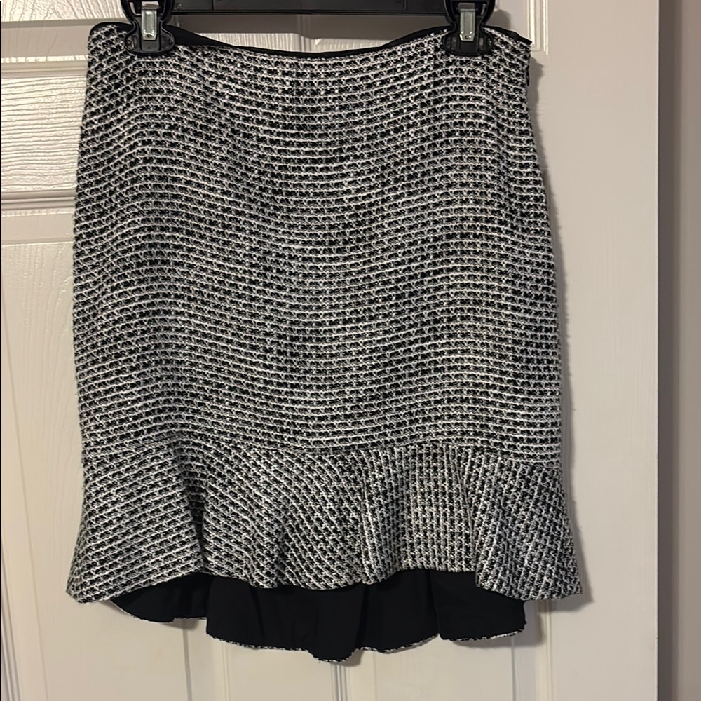 White House Black Market Black and Silver Ruffled Pencil Skirt